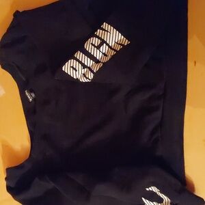 TRUE RELIGION OFF SHOULDER SWEATSHIRT SIZE XL..BLK N WHITE BLING LOGO
